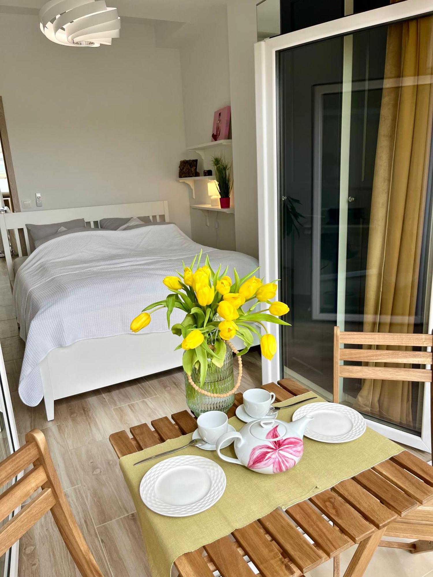 Feelhome Apartment With Kitchen Krasków Eksteriør bilde