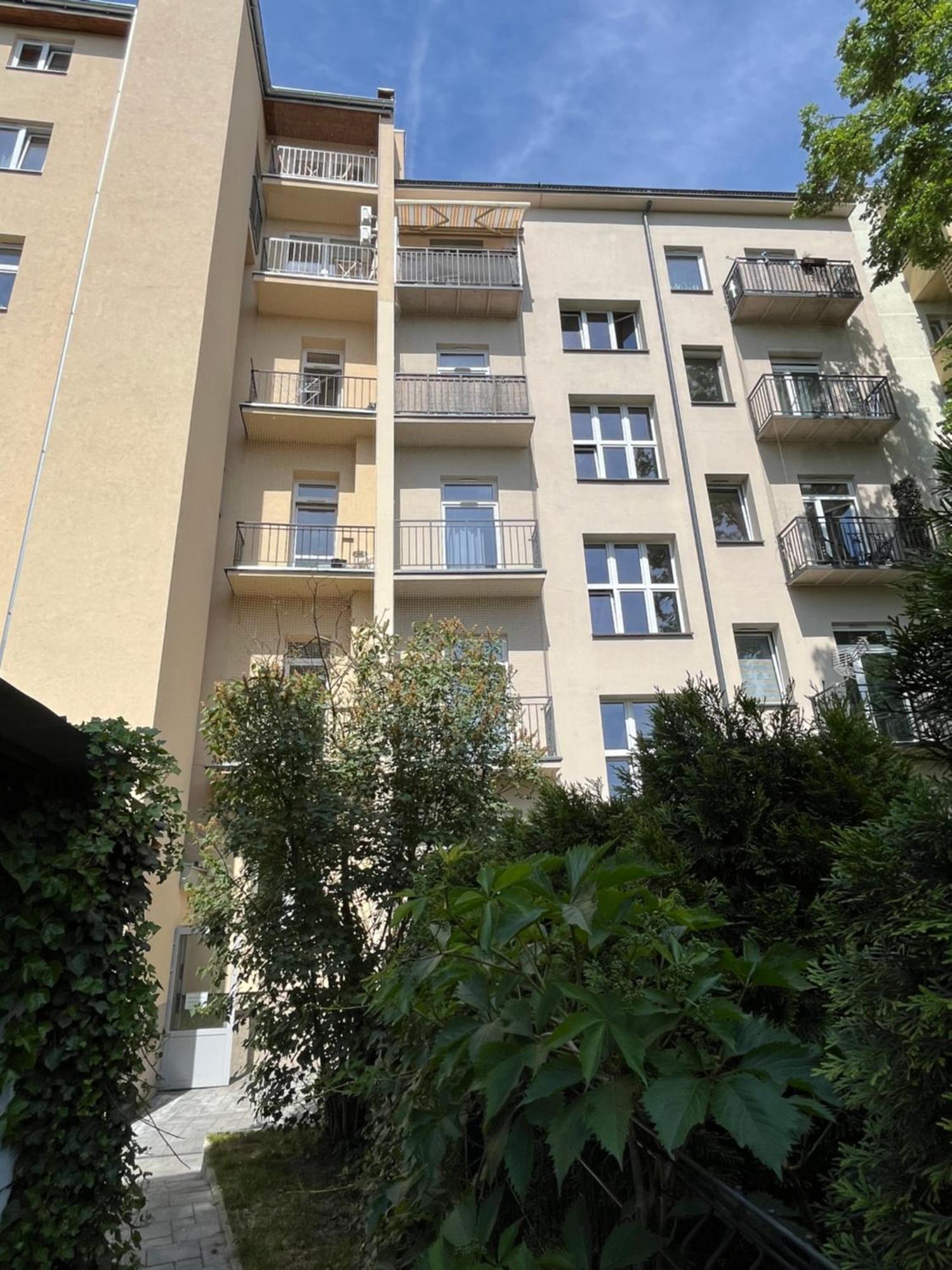 Feelhome Apartment With Kitchen Krasków Eksteriør bilde